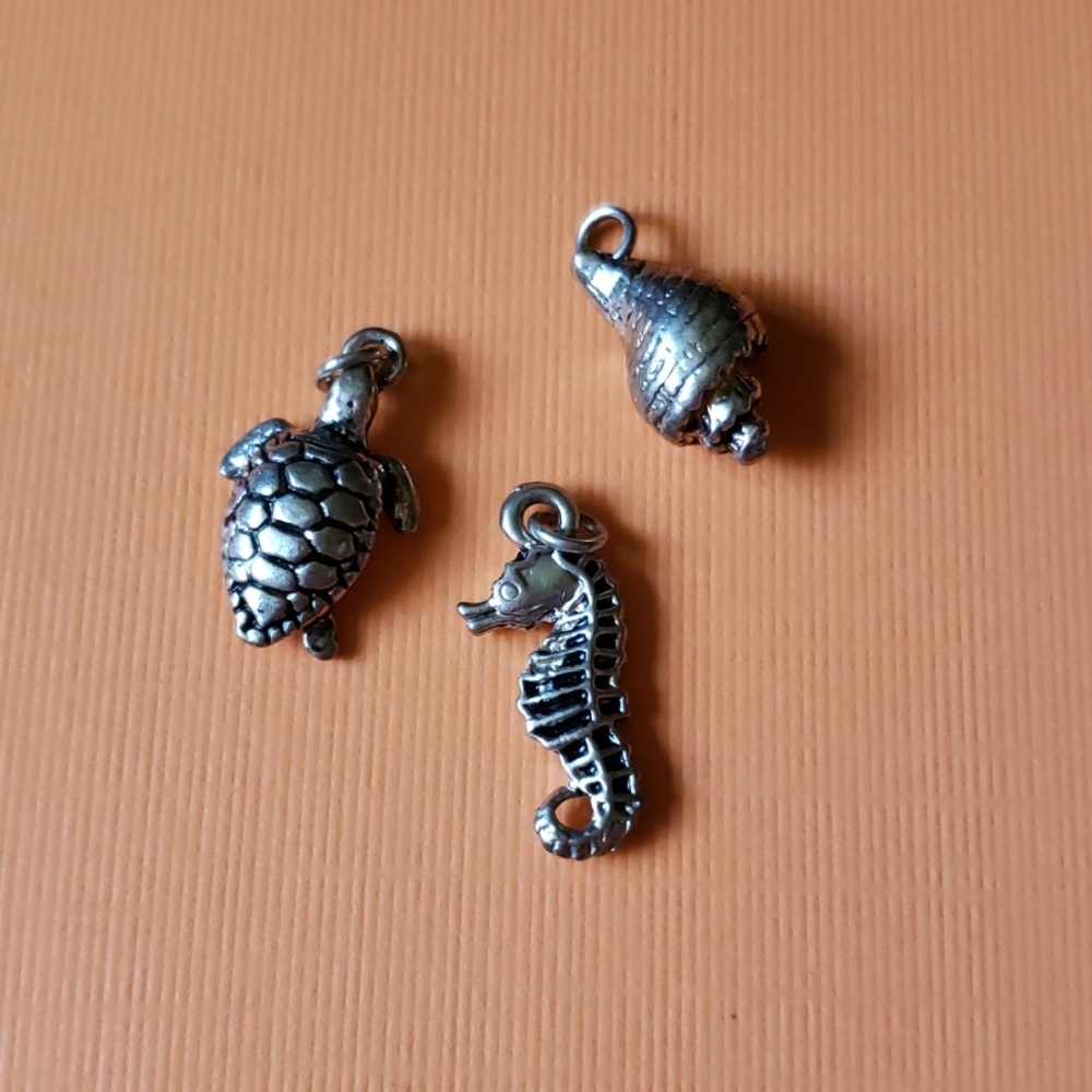 Tropical charms